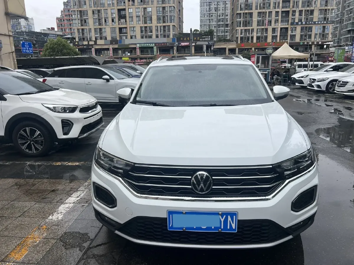 2022 Volkswagen T-Roc 1.4T 150HP L4 7DCT,autocango,china used car exporter,china ev exporter,chinese used car exporter,chinese used ev exporter