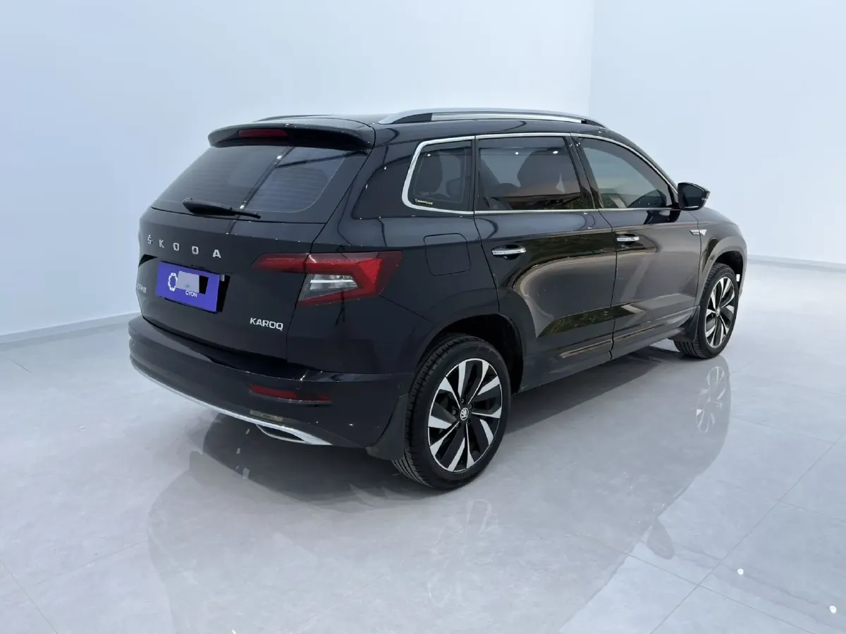 2022 Skoda Karoq 1.4T 150HP L4 7DCT,autocango,china used car exporter,china ev exporter,chinese used car exporter,chinese used ev exporter