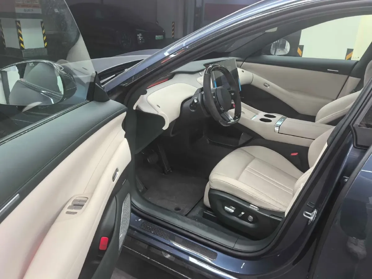 2025 MI YU7 BEV 101.7KWH,autocango,china used car exporter,china ev exporter,chinese used car exporter,chinese used ev exporter