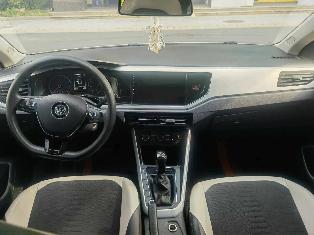 2019 Volkswagen Polo 1.5L 113HP L4 6AT,autocango,china used car exporter,china ev exporter,chinese used car exporter,chinese used ev exporter