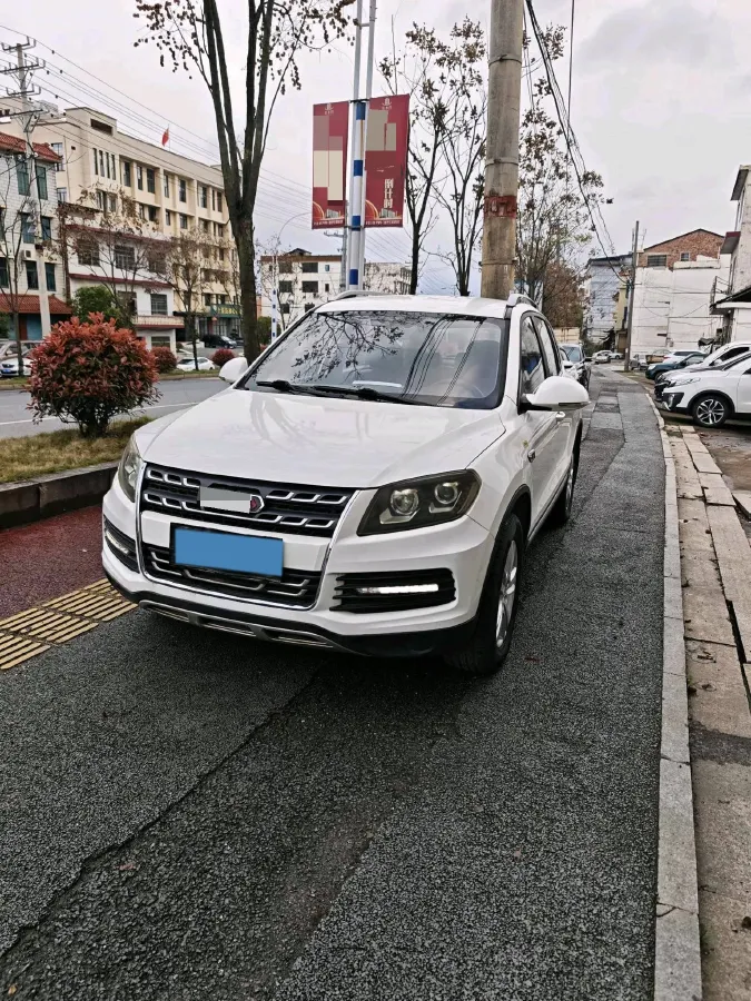 2017 Yema T70 1.5T 156HP L4 5MT,autocango,china used car exporter,china ev exporter,chinese used car exporter,chinese used ev exporter