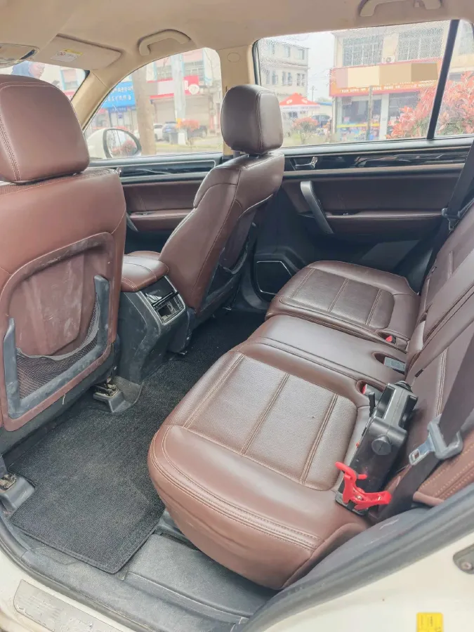 2017 Yema T70 1.5T 156HP L4 5MT,autocango,china used car exporter,china ev exporter,chinese used car exporter,chinese used ev exporter