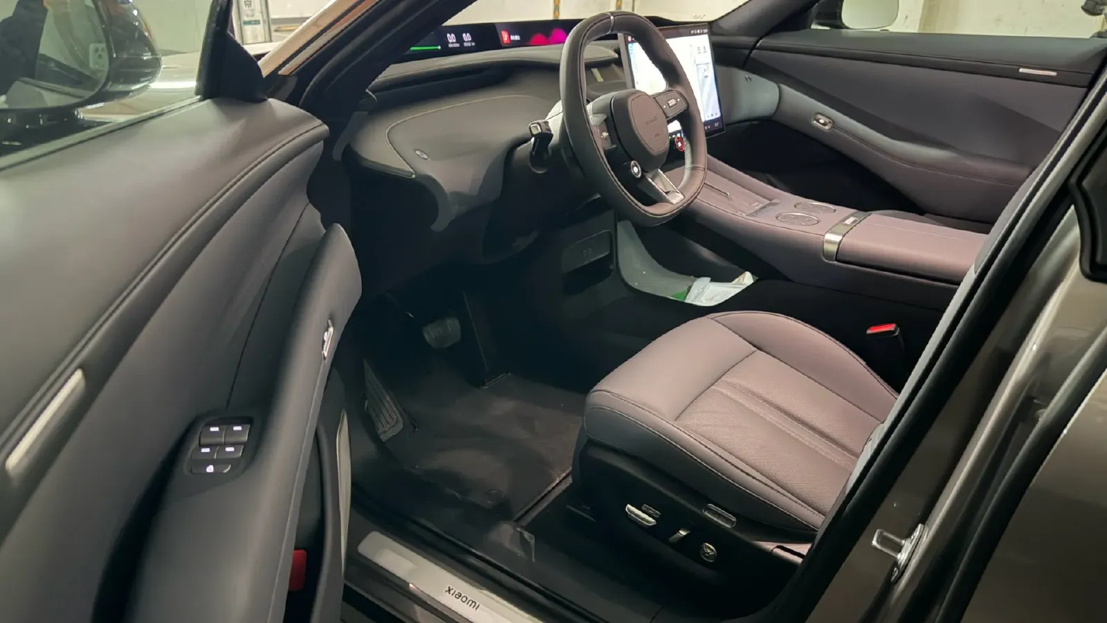 2025 MI YU7 BEV 96.3KWH,autocango,china used car exporter,china ev exporter,chinese used car exporter,chinese used ev exporter