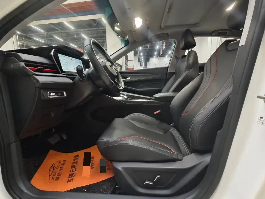 2022 Geely Binray 1.5T 181HP L4 7DCT,autocango,china used car exporter,china ev exporter,chinese used car exporter,chinese used ev exporter