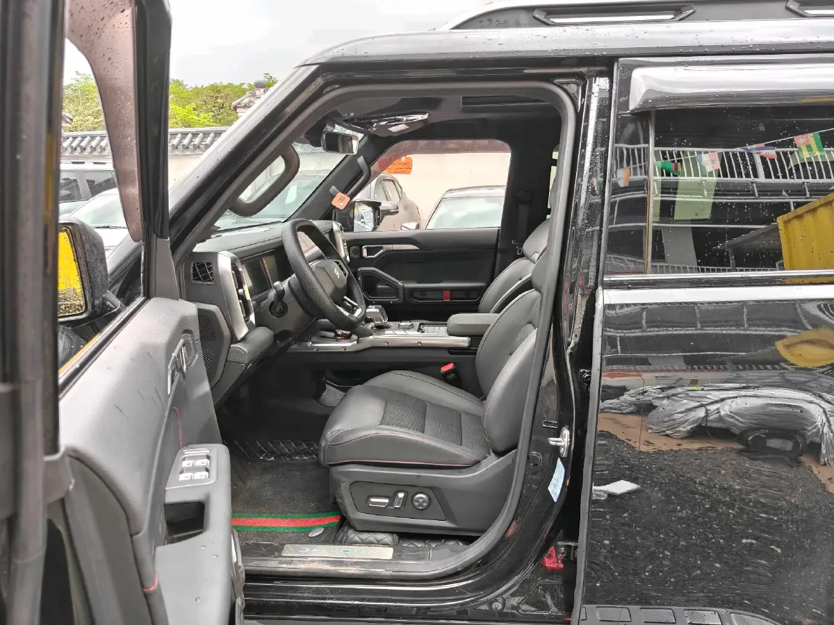 2024 Jetour ShanHai TravellerC-DM 1.5T 156HP L4 3DHT PHEV 43.24KWH,autocango,china used car exporter,china ev exporter,chinese used car exporter,chinese used ev exporter