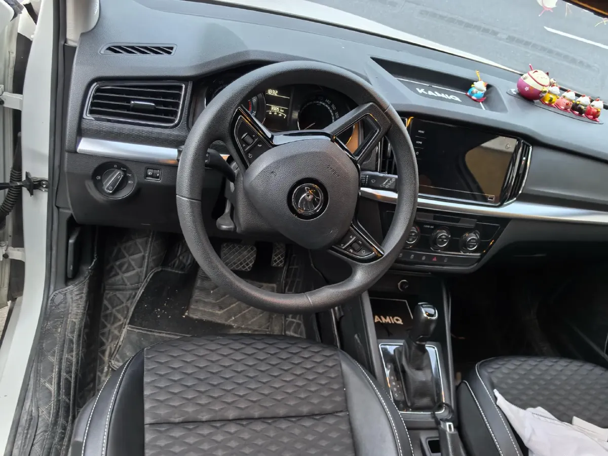 2021 Skoda Kamiq 1.5L 112HP L4 6AT,autocango,china used car exporter,china ev exporter,chinese used car exporter,chinese used ev exporter