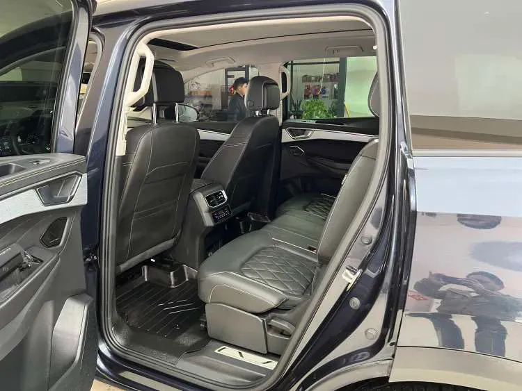 2021 Volkswagen Talagon 2.0T 220HP L4 7DCT,autocango,china used car exporter,china ev exporter,chinese used car exporter,chinese used ev exporter