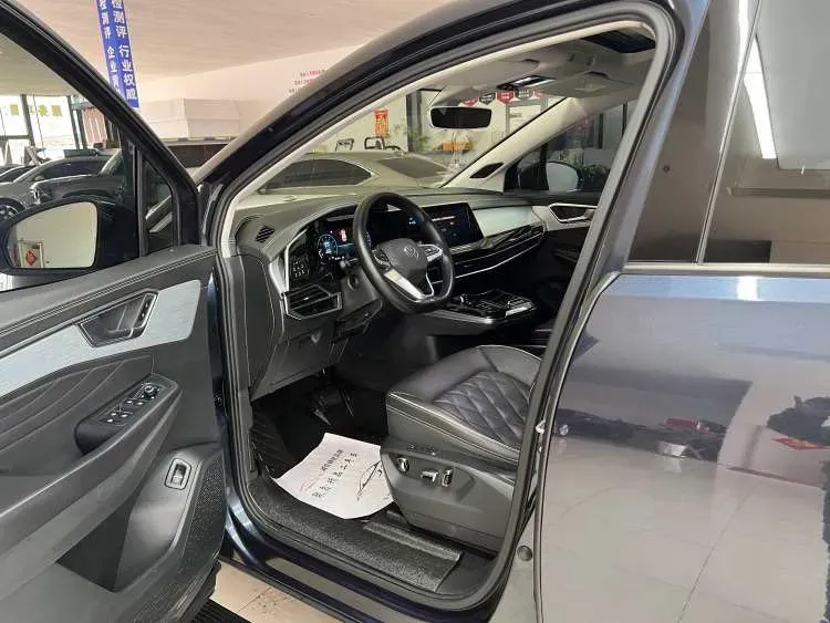 2021 Volkswagen Talagon 2.0T 220HP L4 7DCT,autocango,china used car exporter,china ev exporter,chinese used car exporter,chinese used ev exporter