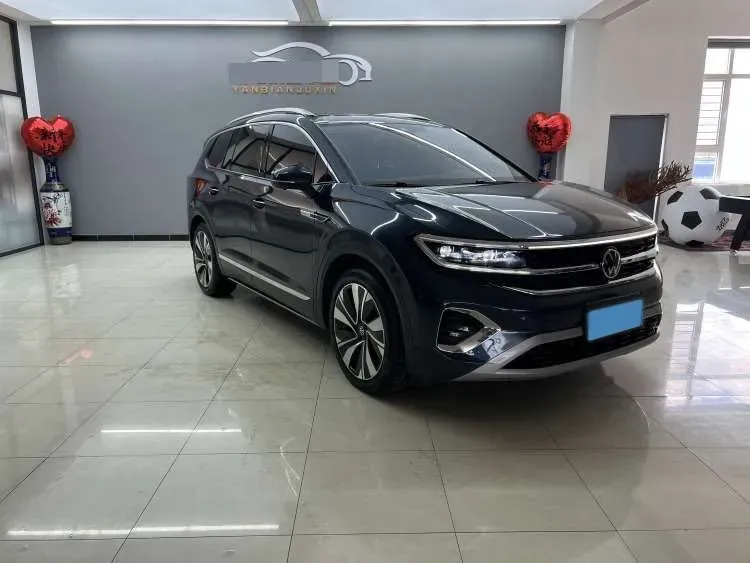 2021 Volkswagen Talagon 2.0T 220HP L4 7DCT,autocango,china used car exporter,china ev exporter,chinese used car exporter,chinese used ev exporter