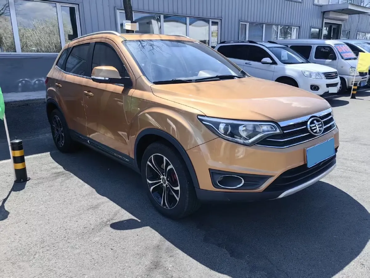 2017 FAW Senia R7 1.6L 116HP L4 6AT,autocango,china used car exporter,china ev exporter,chinese used car exporter,chinese used ev exporter