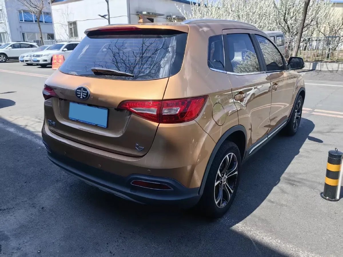 2017 FAW Senia R7 1.6L 116HP L4 6AT,autocango,china used car exporter,china ev exporter,chinese used car exporter,chinese used ev exporter