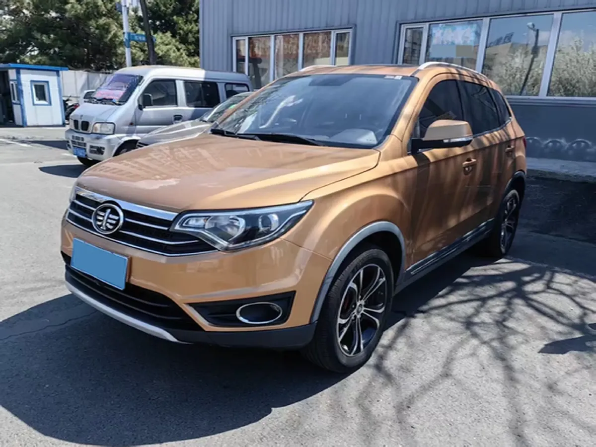 2017 FAW Senia R7 1.6L 116HP L4 6AT,autocango,china used car exporter,china ev exporter,chinese used car exporter,chinese used ev exporter