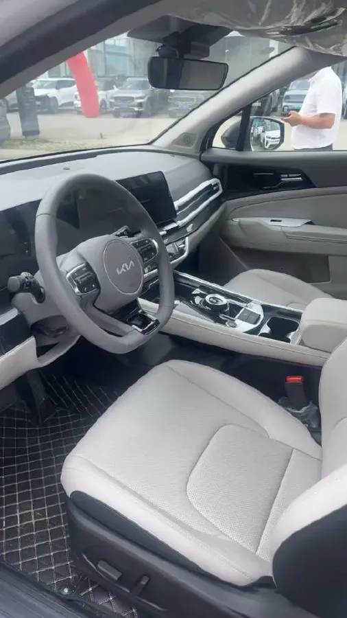 2025 Kia Sportage 1.5T 200HP L4 8AT,autocango,china used car exporter,china ev exporter,chinese used car exporter,chinese used ev exporter