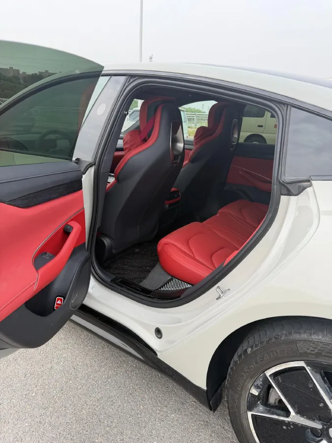 2024 MI SU7 BEV 73.6KWH,autocango,china used car exporter,china ev exporter,chinese used car exporter,chinese used ev exporter