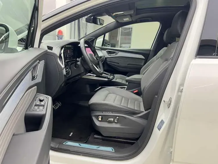 2021 Volkswagen Talagon 2.0T 220HP L4 7DCT,autocango,china used car exporter,china ev exporter,chinese used car exporter,chinese used ev exporter