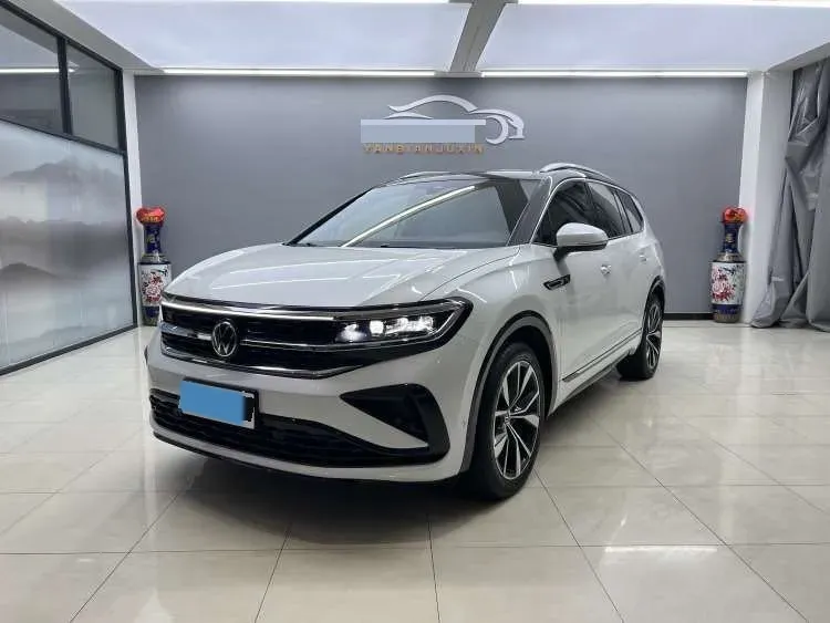 2021 Volkswagen Talagon 2.0T 220HP L4 7DCT,autocango,china used car exporter,china ev exporter,chinese used car exporter,chinese used ev exporter