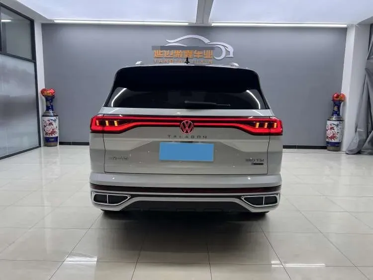 2021 Volkswagen Talagon 2.0T 220HP L4 7DCT,autocango,china used car exporter,china ev exporter,chinese used car exporter,chinese used ev exporter