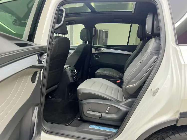 2021 Volkswagen Talagon 2.0T 220HP L4 7DCT,autocango,china used car exporter,china ev exporter,chinese used car exporter,chinese used ev exporter