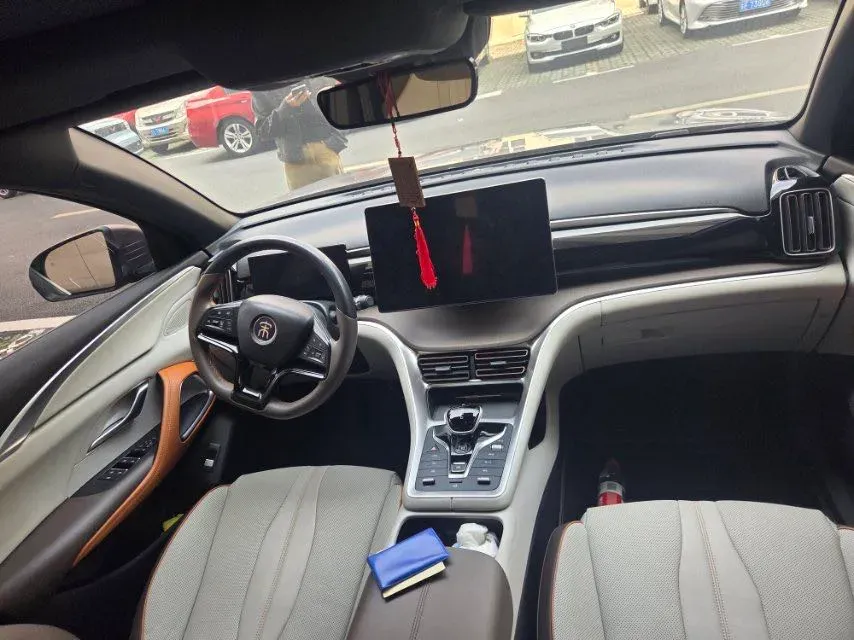 2022 Geely JiaJi 1.5T 177HP L3 7DCT PHEV 15.5KWH,autocango,china used car exporter,china ev exporter,chinese used car exporter,chinese used ev exporter