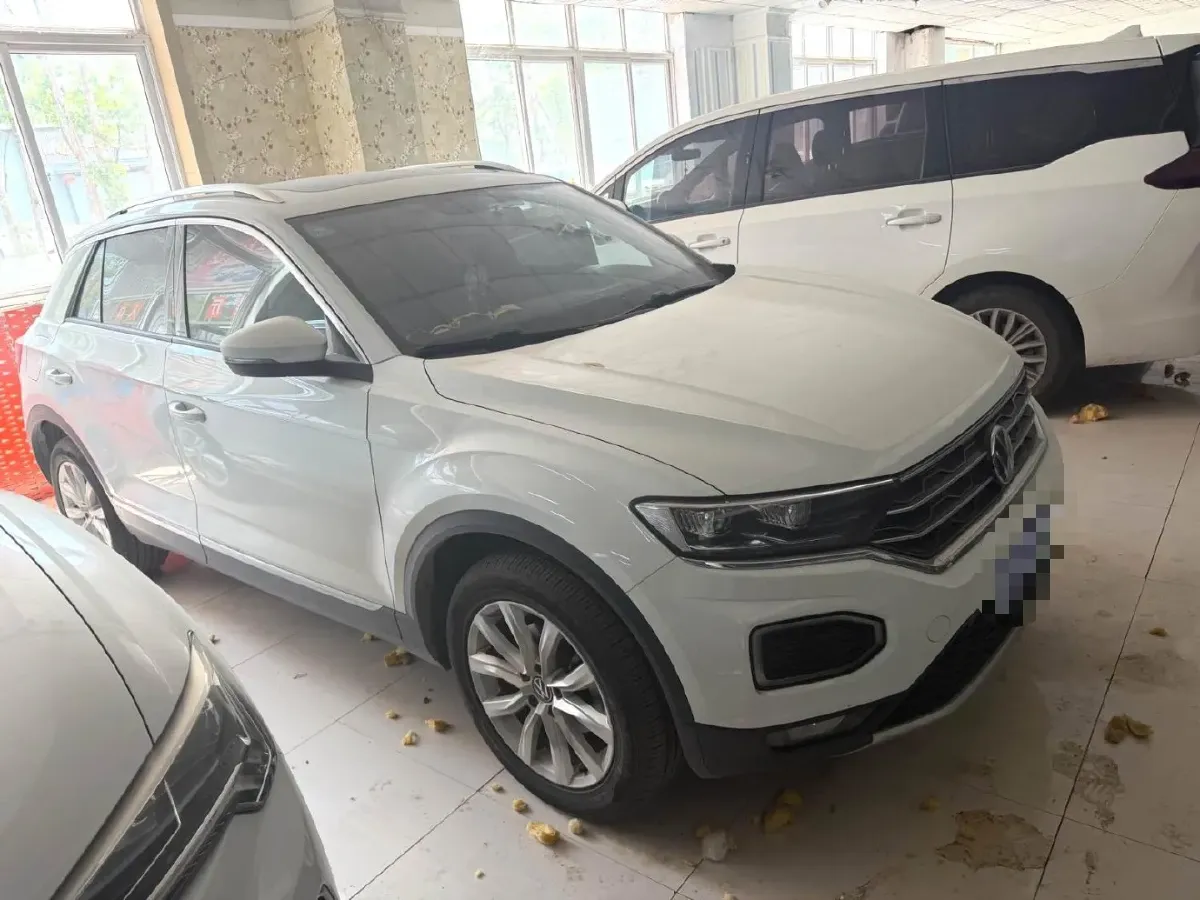 2022 Volkswagen T-Roc 1.4T 150HP L4 7DCT,autocango,china used car exporter,china ev exporter,chinese used car exporter,chinese used ev exporter