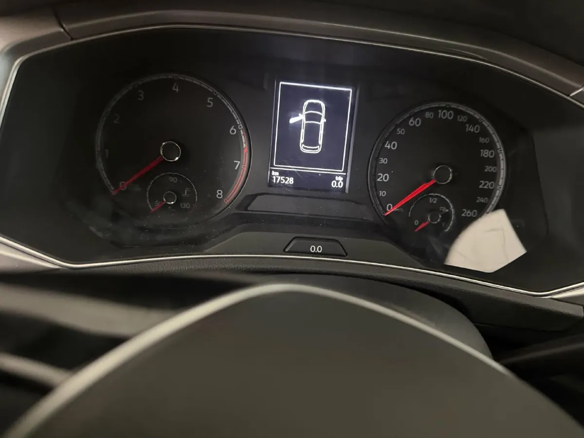 2022 Volkswagen T-Roc 1.4T 150HP L4 7DCT,autocango,china used car exporter,china ev exporter,chinese used car exporter,chinese used ev exporter