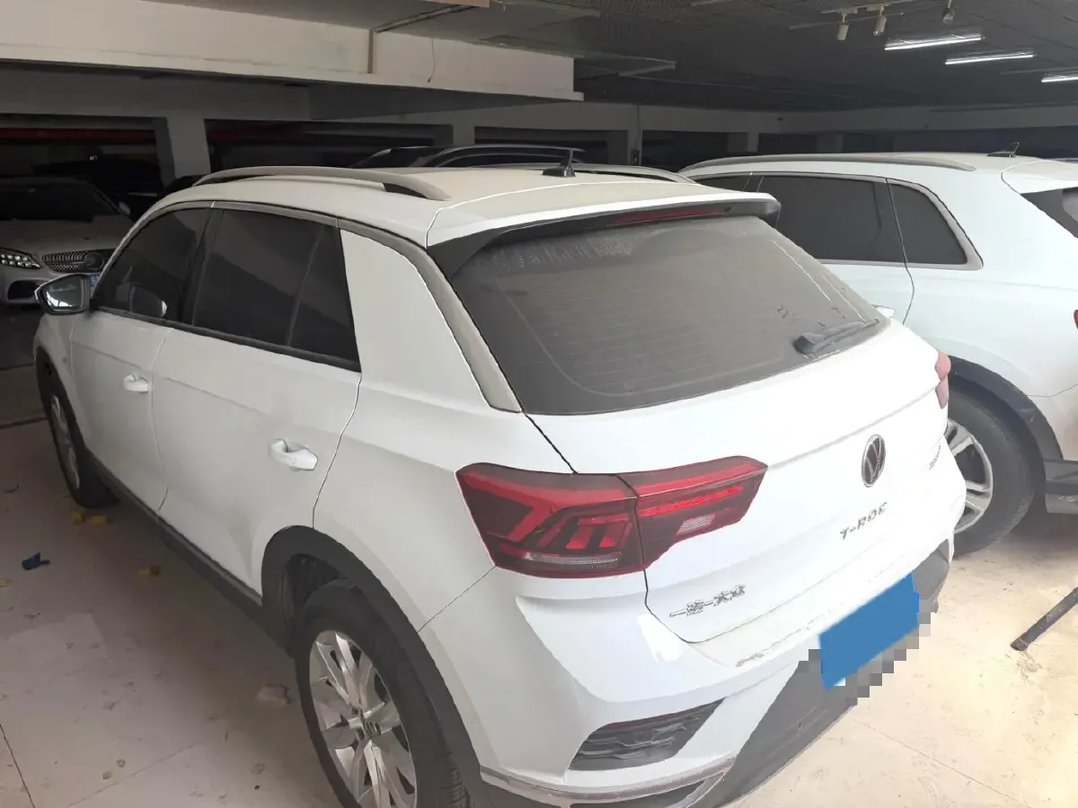 2022 Volkswagen T-Roc 1.4T 150HP L4 7DCT,autocango,china used car exporter,china ev exporter,chinese used car exporter,chinese used ev exporter