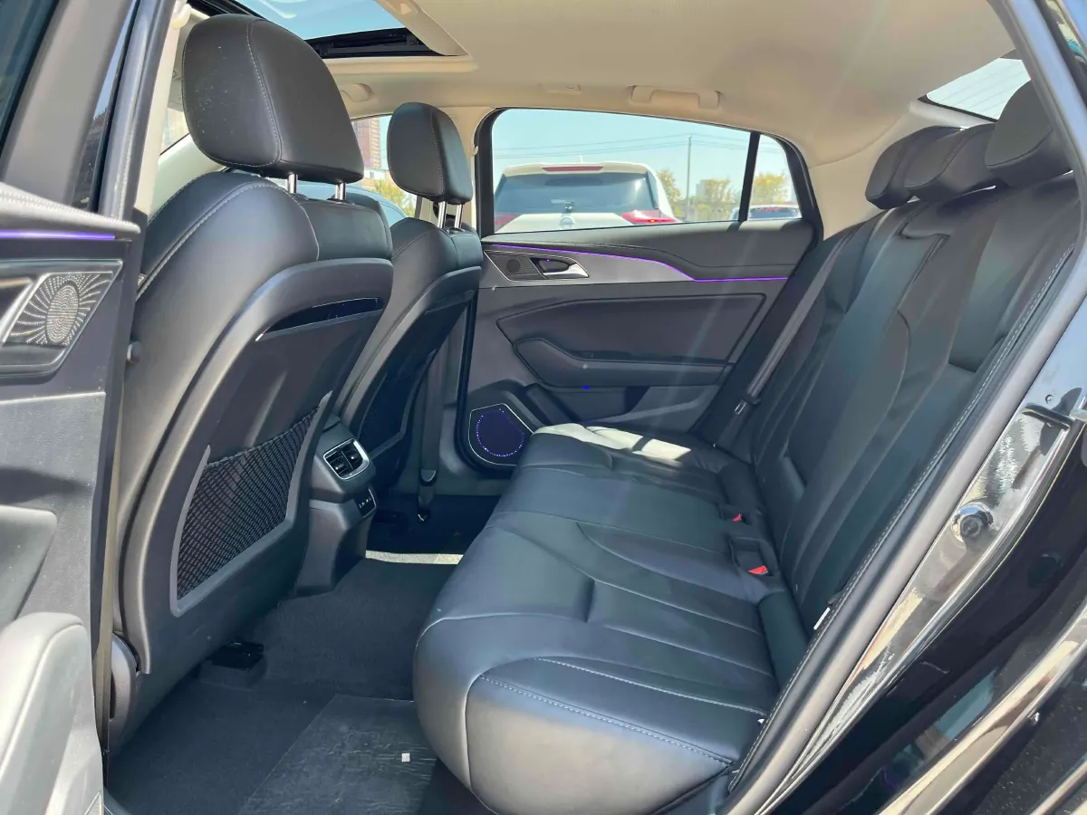 2020 HongQi H5 1.5T 169HP L4 7DCT,autocango,china used car exporter,china ev exporter,chinese used car exporter,chinese used ev exporter