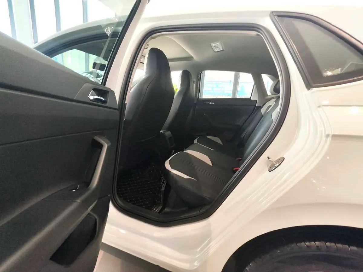 2023 Volkswagen Polo 1.5L 110HP L4 6AT,autocango,china used car exporter,china ev exporter,chinese used car exporter,chinese used ev exporter