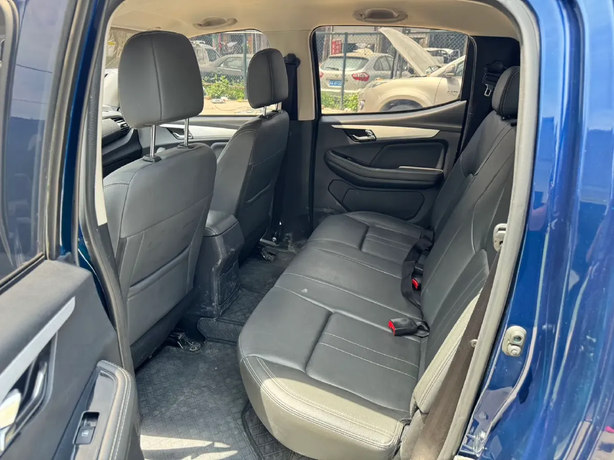 2024 Isuzu RE-MAX Jim 2.8T 120HP L4 5MT,autocango,china used car exporter,china ev exporter,chinese used car exporter,chinese used ev exporter