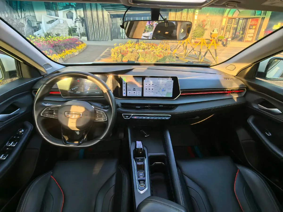 2022 Geely Binray 1.5T 181HP L4 7DCT,autocango,china used car exporter,china ev exporter,chinese used car exporter,chinese used ev exporter