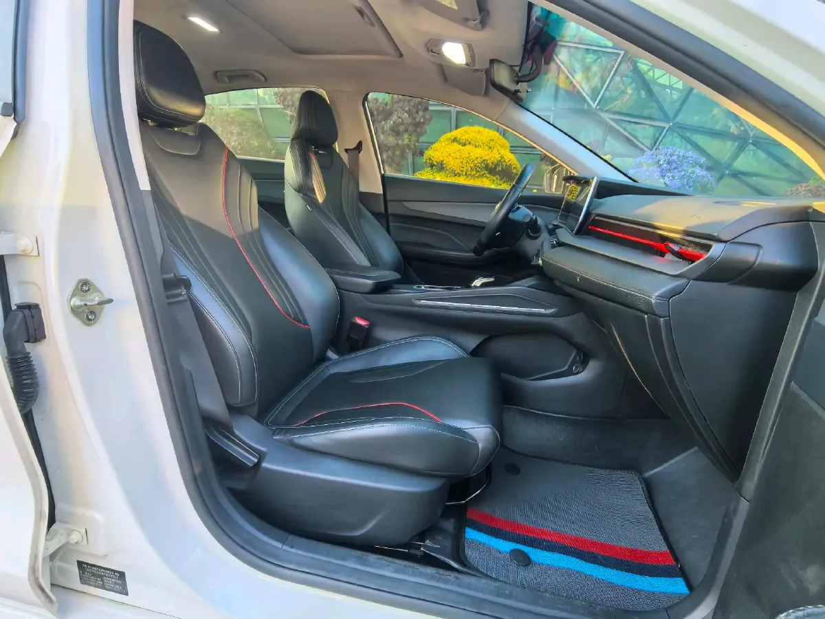 2022 Geely Binray 1.5T 181HP L4 7DCT,autocango,china used car exporter,china ev exporter,chinese used car exporter,chinese used ev exporter