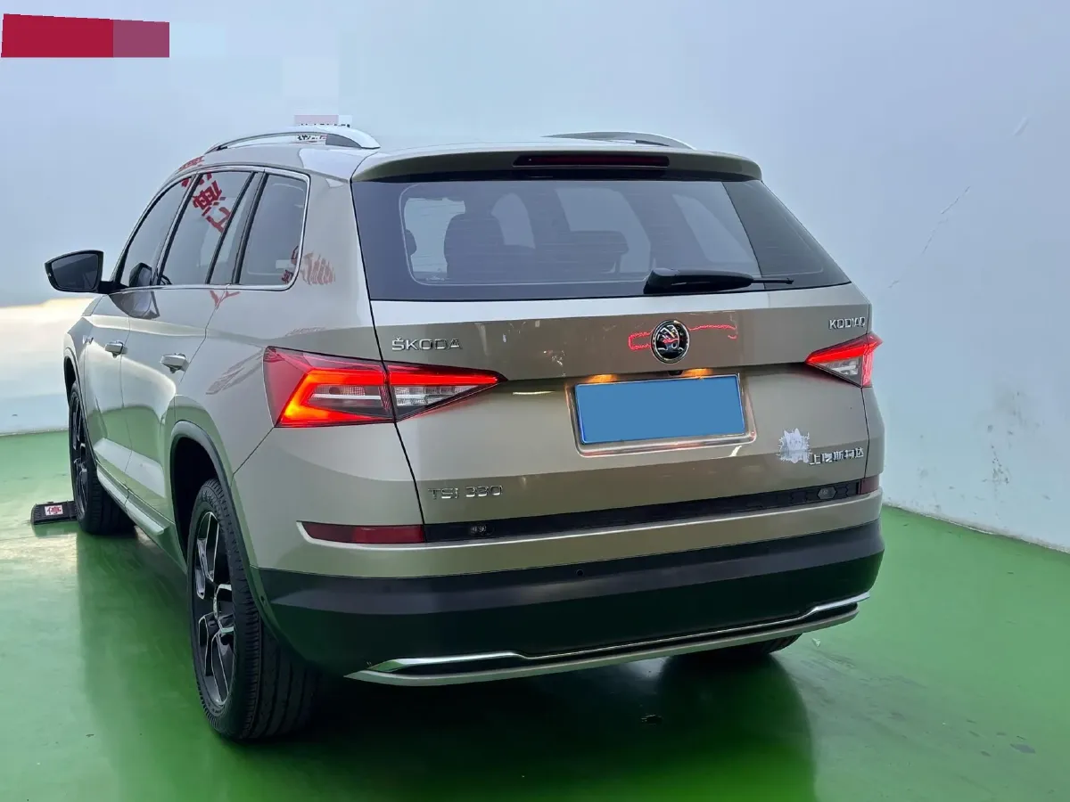 2018 Skoda Kodiak 2.0T 186HP L4 7DCT,autocango,china used car exporter,china ev exporter,chinese used car exporter,chinese used ev exporter