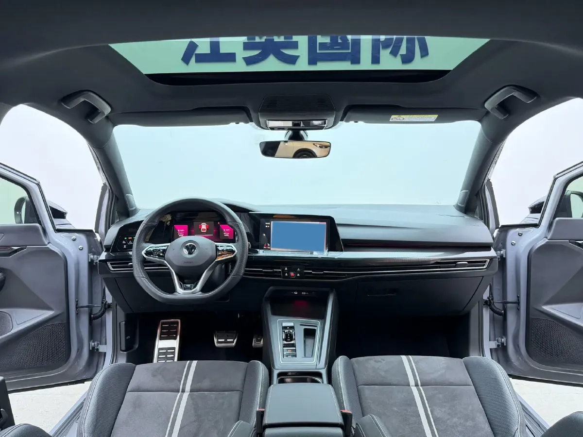 2023 Volkswagen Golf 1.4T 150HP L4 7DCT,autocango,china used car exporter,china ev exporter,chinese used car exporter,chinese used ev exporter