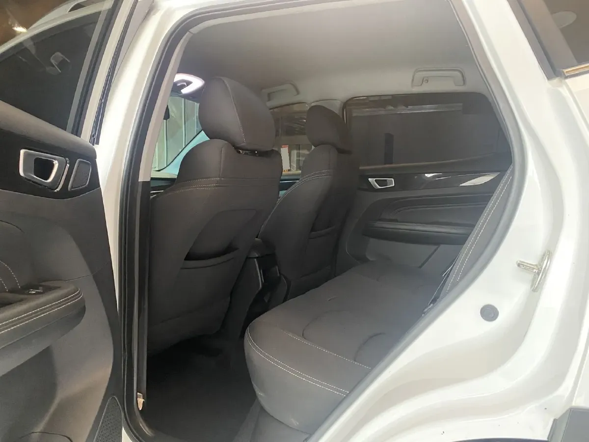 2021 KaiYi XuanJie 1.5L 116HP L4 5MT,autocango,china used car exporter,china ev exporter,chinese used car exporter,chinese used ev exporter