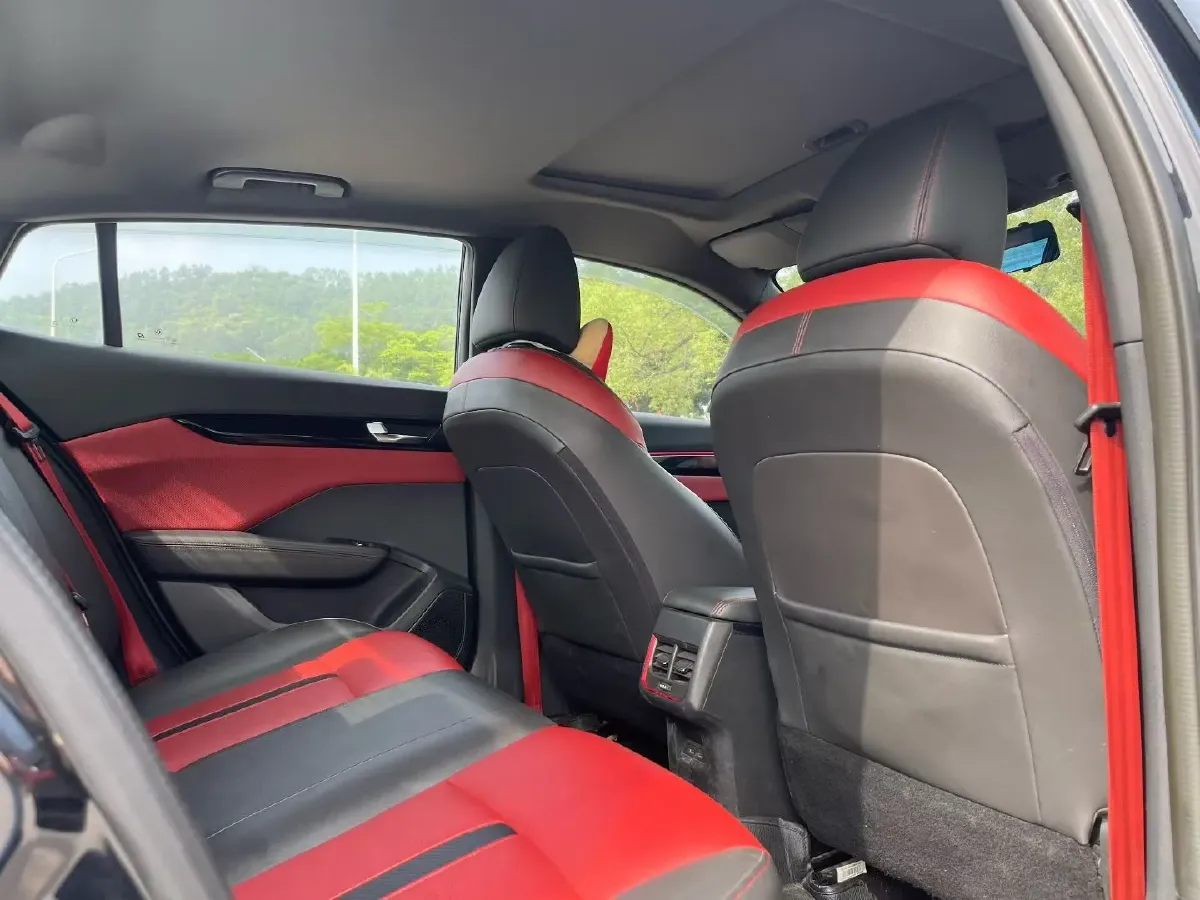 2021 DongFeng Aeolus YiXuan 1.5T 150HP L4 6DCT,autocango,china used car exporter,china ev exporter,chinese used car exporter,chinese used ev exporter