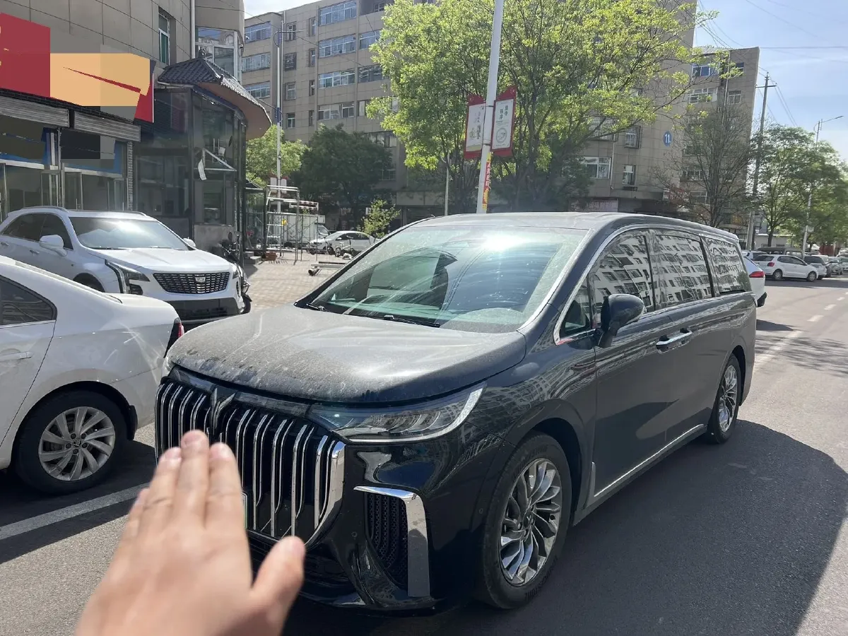 2022 Voyah Dream 1.5T 136HP L4 PHEV 25.57KWH,autocango,china used car exporter,china ev exporter,chinese used car exporter,chinese used ev exporter