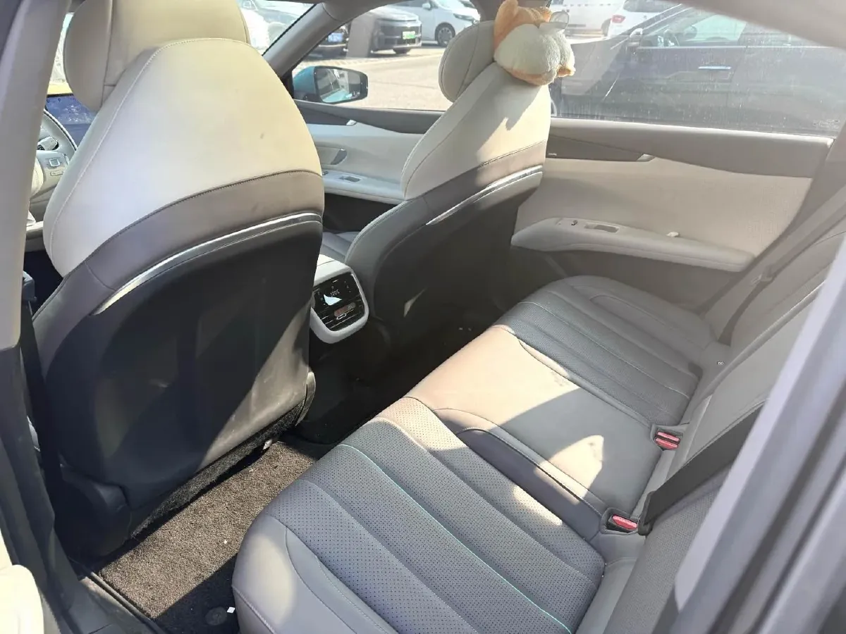 2024 Deepal L07 BEV 56.12KWH,autocango,china used car exporter,china ev exporter,chinese used car exporter,chinese used ev exporter