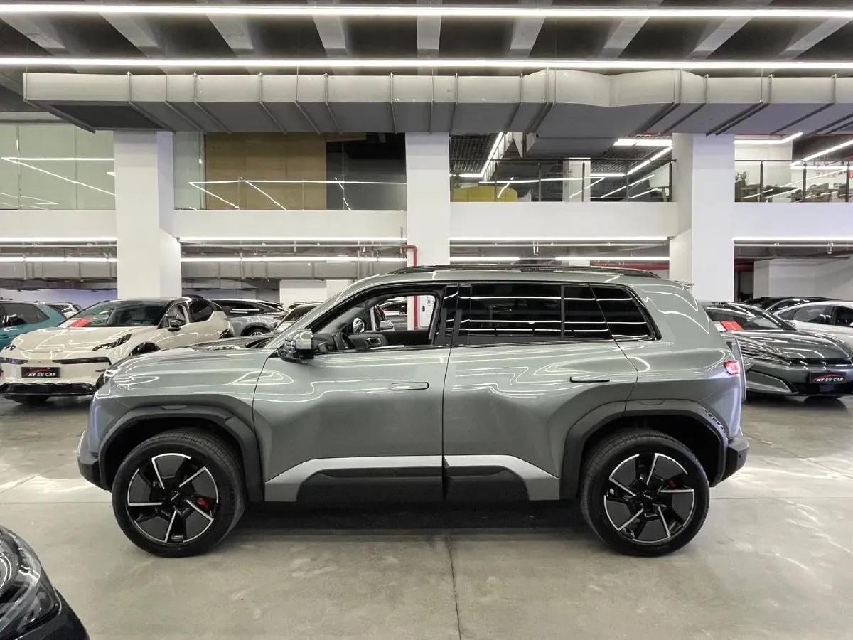 2025 FangChengBao Tai 3 BEV,autocango,china used car exporter,china ev exporter,chinese used car exporter,chinese used ev exporter