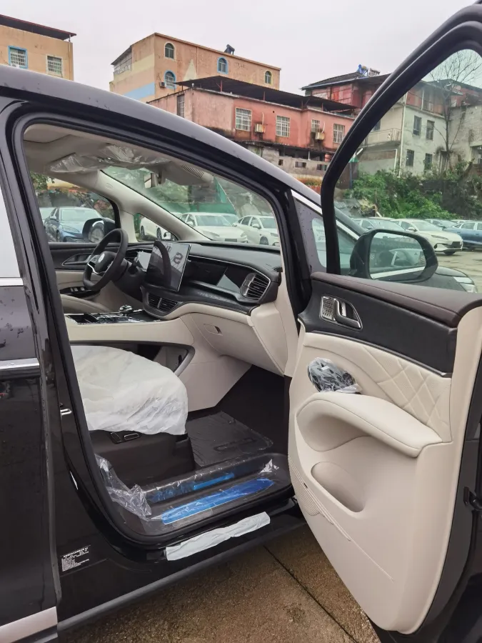 2025 Denza D9 1.5T 156HP L4 E-CVT PHEV,autocango,china used car exporter,china ev exporter,chinese used car exporter,chinese used ev exporter