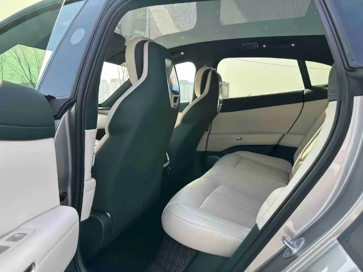 2025 MI YU7 BEV 96.3KWH,autocango,china used car exporter,china ev exporter,chinese used car exporter,chinese used ev exporter