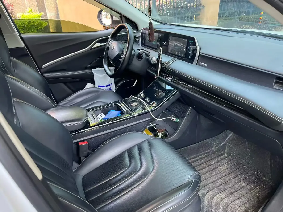 2022 MAXUS D60 1.5T 169HP L4 7DCT,autocango,china used car exporter,china ev exporter,chinese used car exporter,chinese used ev exporter