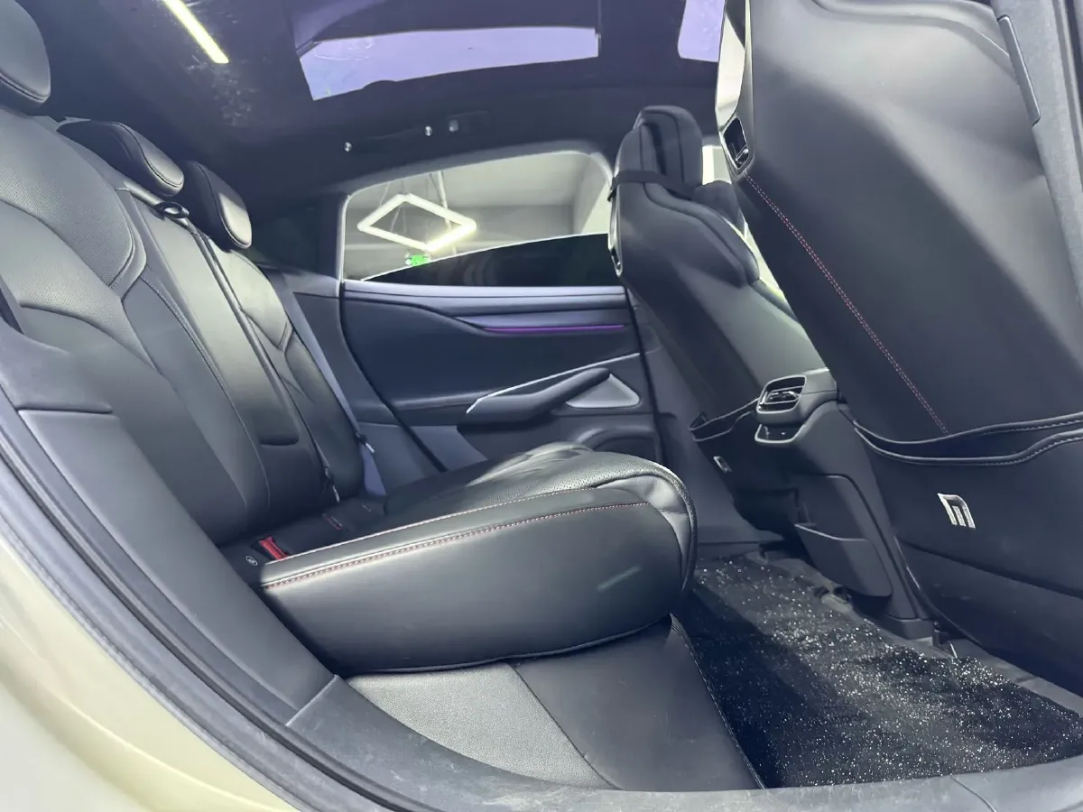 2024 MI SU7 BEV 73.6KWH,autocango,china used car exporter,china ev exporter,chinese used car exporter,chinese used ev exporter