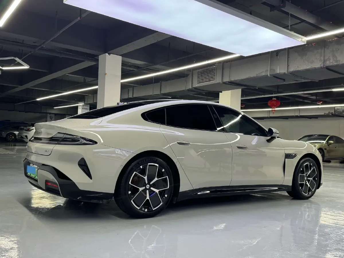 2024 MI SU7 BEV 73.6KWH,autocango,china used car exporter,china ev exporter,chinese used car exporter,chinese used ev exporter