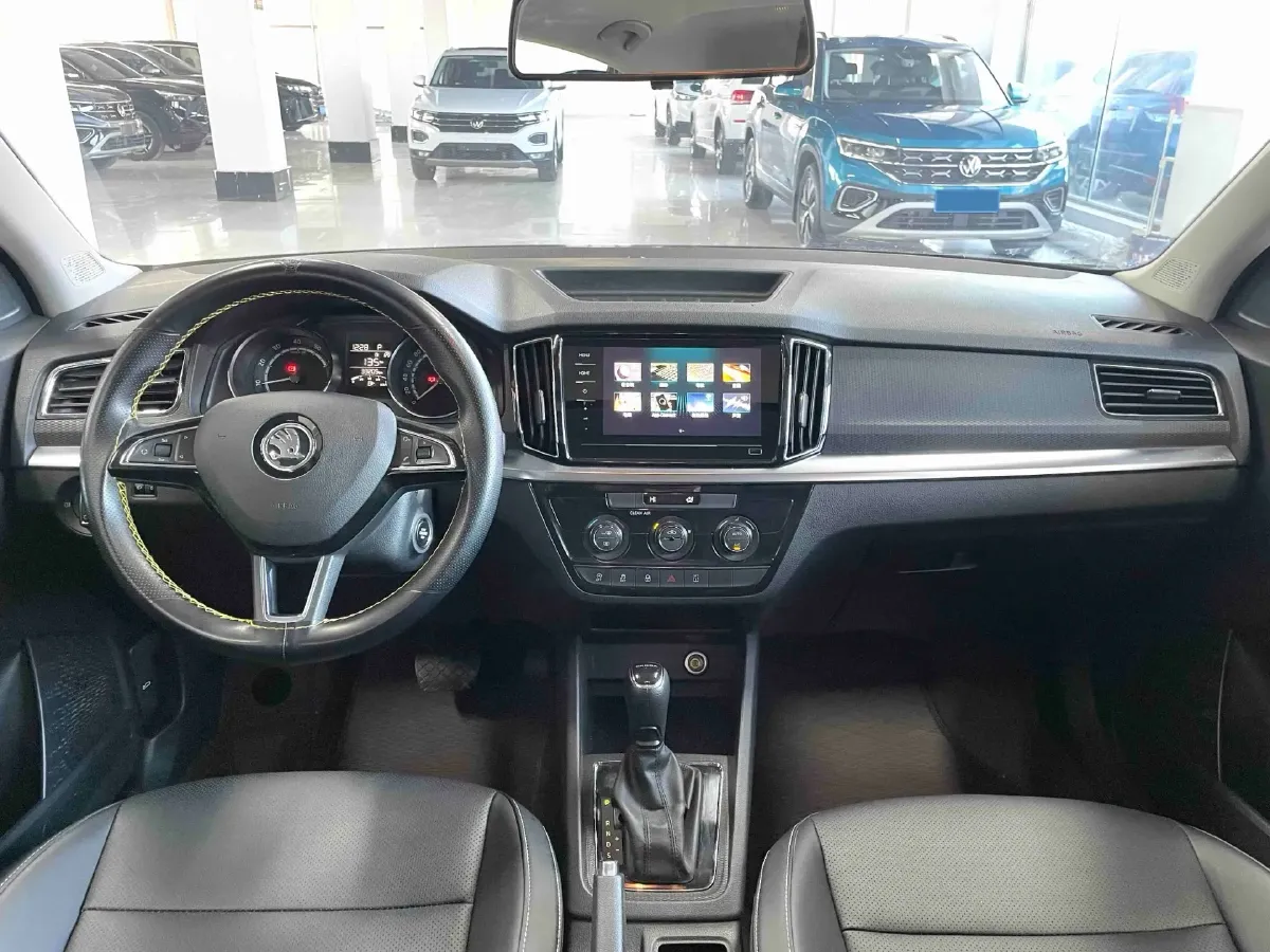 2021 Skoda Kamiq 1.5L 112HP L4 6AT,autocango,china used car exporter,china ev exporter,chinese used car exporter,chinese used ev exporter