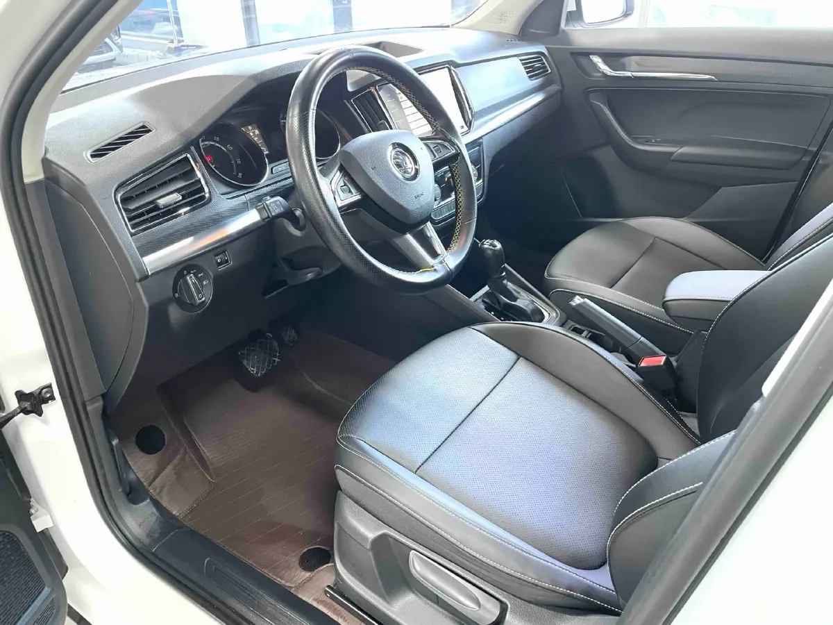 2021 Skoda Kamiq 1.5L 112HP L4 6AT,autocango,china used car exporter,china ev exporter,chinese used car exporter,chinese used ev exporter