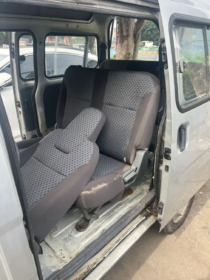 2015 WuLing ZhiGuang 1.2L 82HP L4 5MT,autocango,china used car exporter,china ev exporter,chinese used car exporter,chinese used ev exporter