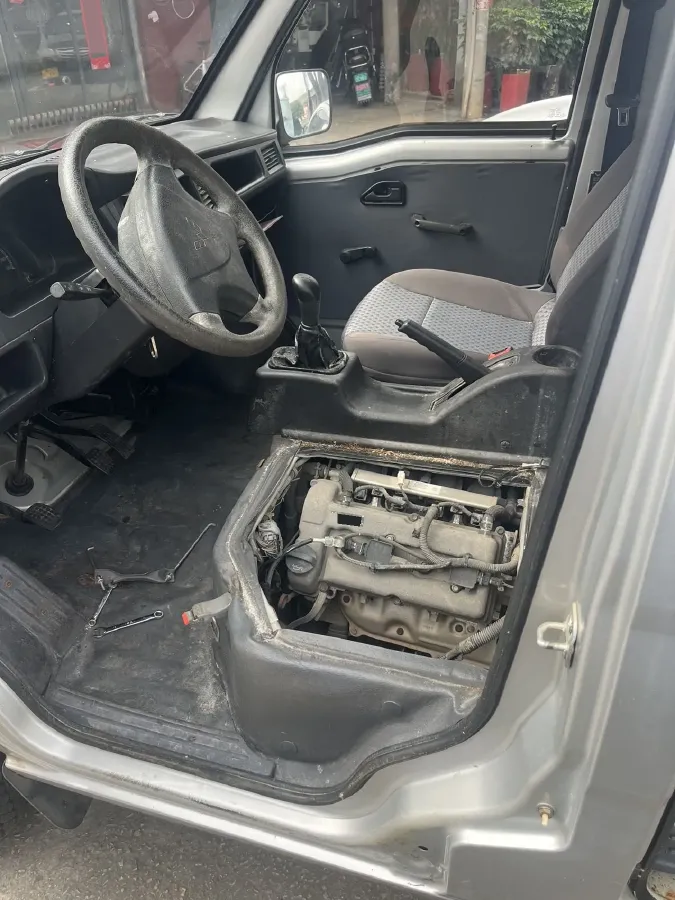 2015 WuLing ZhiGuang 1.2L 82HP L4 5MT,autocango,china used car exporter,china ev exporter,chinese used car exporter,chinese used ev exporter