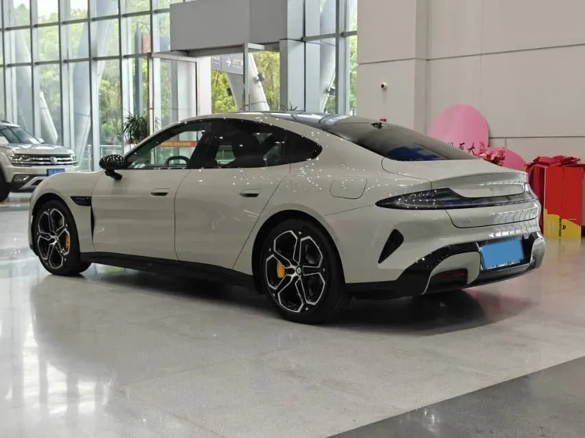 2026 Avatr 07 1.5T 156HP L4 REEV,autocango,china used car exporter,china ev exporter,chinese used car exporter,chinese used ev exporter