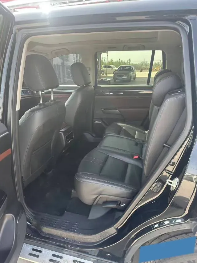 2017 GAC Trumpchi GS8 2.0T 201HP L4 6AT,autocango,china used car exporter,china ev exporter,chinese used car exporter,chinese used ev exporter