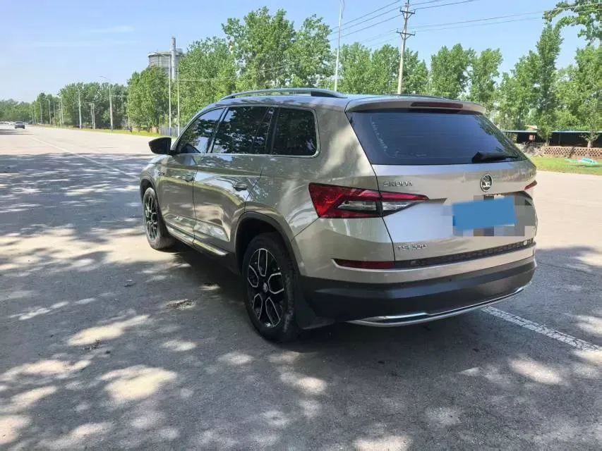 2018 Skoda Kodiak 1.8T 180HP L4 7DCT,autocango,china used car exporter,china ev exporter,chinese used car exporter,chinese used ev exporter